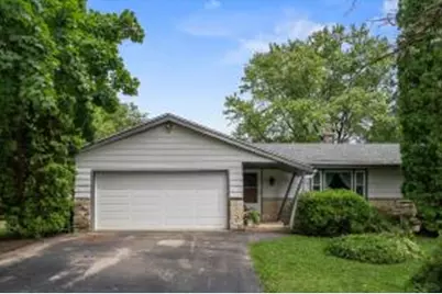 W235N6442  Outer Circle Dr, Sussex, WI 53089 - Photo 1