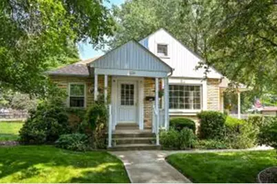 3942 S Hately Ave, Saint Francis, WI 53235 - Photo 1