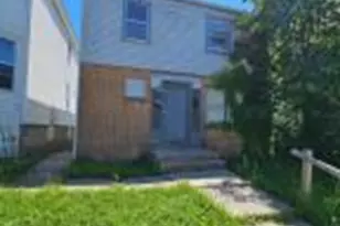 1013 W Keefe Ave, Milwaukee, WI 53206 - Photo 1