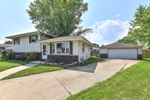 8048 Russell Ct, Racine, WI 53406 - Photo 1