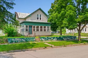 1353 Kane St, La Crosse, WI 54603 - Photo 1