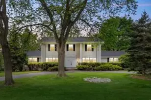 15075 Kings Ridge Ct, Brookfield, WI 53005 - Photo 1