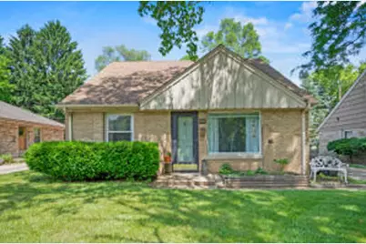 860 W La Salle Ave, Glendale, WI 53209 - Photo 1