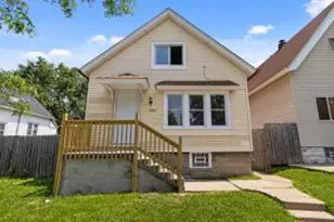 1560 S 26th St, Milwaukee, WI 53204 - Photo 1