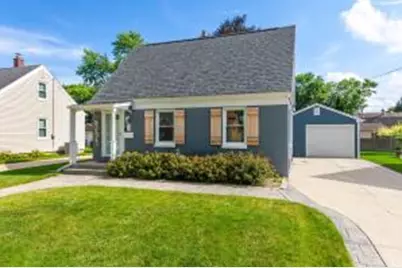 141 W Roberta Ave, Waukesha, WI 53186 - Photo 1