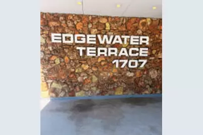 1707 N Prospect Ave, Milwaukee, WI 53202 - Photo 1