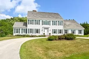 200 E Ravine Dr, Mequon, WI 53092 - Photo 1