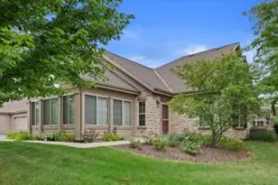 N70W15485 Amberleigh Cir, Menomonee Falls, WI 53051 - Photo 1
