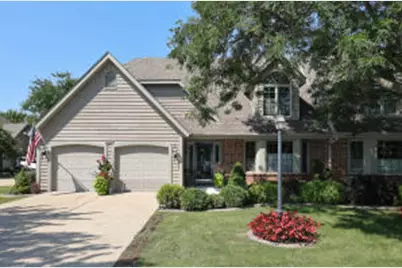 7431  Carter Cir, Franklin, WI 53132 - Photo 1