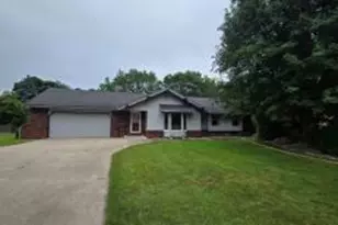 680 Forest Grove Ln, Brookfield, WI 53005 - Photo 1