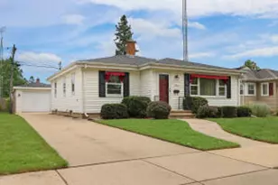 7703 31st Ave, Kenosha, WI 53142 - Photo 1