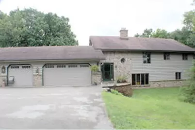 W321S4019  Sadie Ln, Genesee, WI 53189 - Photo 1