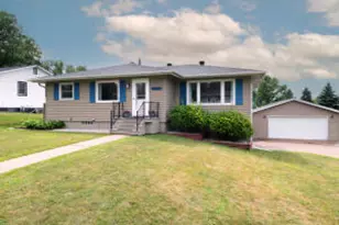 4220 Riverview Dr, La Crosse, WI 54601 - Photo 1