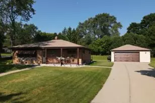 5749 S 21st St, Milwaukee, WI 53221 - Photo 1