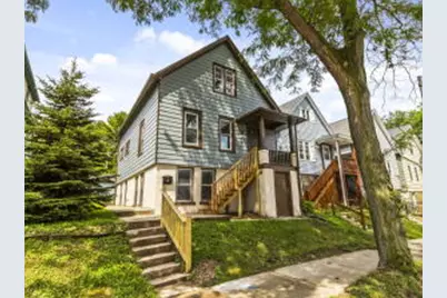 2465 N Gordon Pl, Milwaukee, WI 53212 - Photo 1