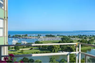 1610 N Prospect Ave, Milwaukee, WI 53202 - Photo 1