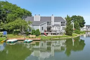 8334 S Tuckaway Shores Dr, Franklin, WI 53132 - Photo 1