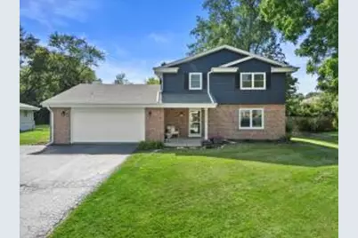 7111 N Rockledge Ave, Glendale, WI 53209 - Photo 1