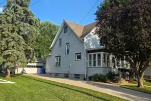 609 Park St, Watertown, WI 53098 - Photo 1