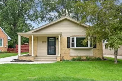 10145 W Park Ridge Ave, Wauwatosa, WI 53222 - Photo 1