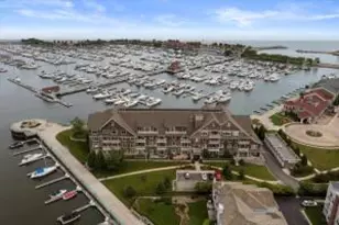 4 Gas Light Dr, Racine, WI 53403 - Photo 1