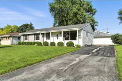 W244N6550  Grogan Dr, Sussex, WI 53089 - Photo 1