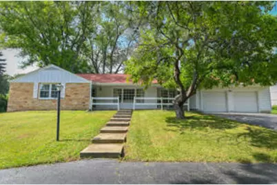 885  Madera Cir, Elm Grove, WI 53122 - Photo 1