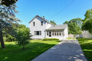 358 Budd St, Hartford, WI 53027 - Photo 1