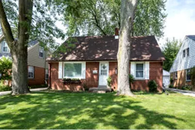 541 N 104th St, Wauwatosa, WI 53226 - Photo 1