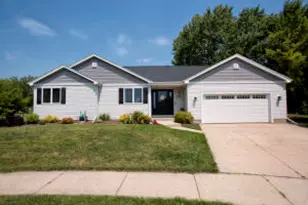 W208N16591 Celtic Ct, Jackson, WI 53037 - Photo 1
