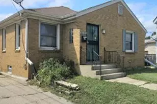 2210 Taylor Ave, Racine, WI 53403 - Photo 1