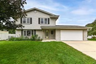 204 N 7th St, Racine, WI 53185 - Photo 1