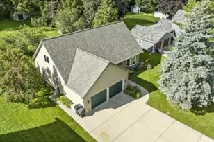 813 High St, Oconomowoc, WI 53066 - Photo 1