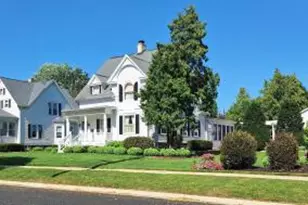 813 Richards Ave, Watertown, WI 53094 - Photo 1