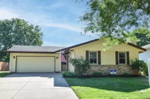 1407 Erin Ln, Waukesha, WI 53188 - Photo 1