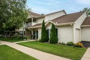 160 Bur Oak Ln, Grafton, WI 53024 - Photo 1