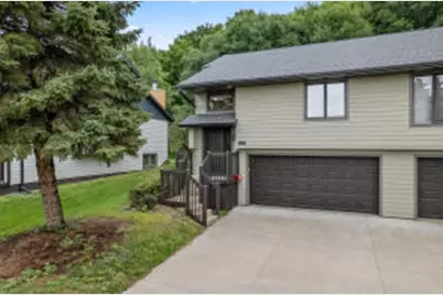 5129  33rd St, La Crosse, WI 54601 - Photo 1