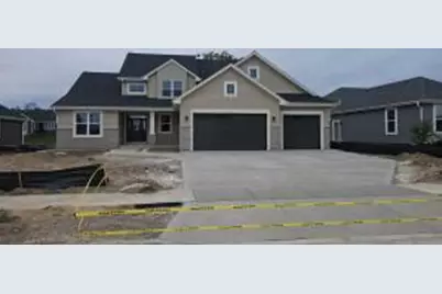 237  Mulberry Ln, Grafton, WI 53024 - Photo 1