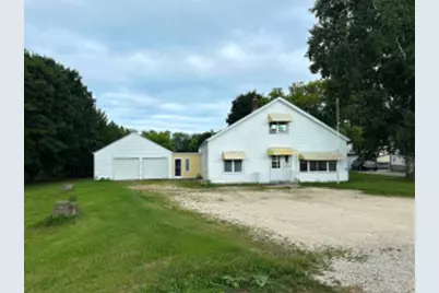 2415 N Rapids Rd, Manitowoc, WI 54220 - Photo 1