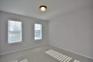 N53W19798 Kingair Dr, Menomonee Falls, WI 53051 - Photo 23