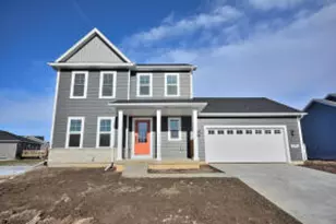 N53W19798 Kingair Dr, Menomonee Falls, WI 53051 - Photo 1