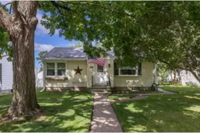 1116  26th St, La Crosse, WI 54601 - Photo 1