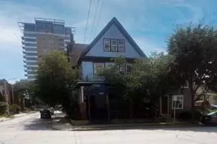 1522 N Farwell Ave, Milwaukee, WI 53202 - Photo 1