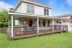 38 W Geneva St, Williams Bay, WI 53191 - Photo 1