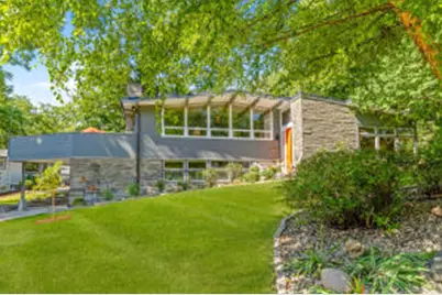 2425 N 100th St, Wauwatosa, WI 53226 - Photo 1