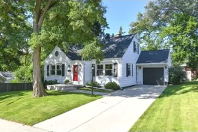 1629 S 95th St, West Allis, WI 53214 - Photo 1