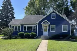 711 Harriette St, Fort Atkinson, WI 53538 - Photo 1