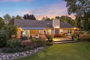 2065 Parkwood Ct, Grafton, WI 53024 - Photo 1