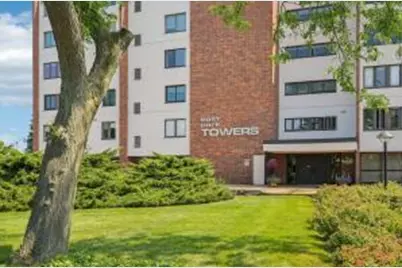 111  11th St, Racine, WI 53403 - Photo 1