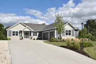 W184N8808 Duke St, Menomonee Falls, WI 53051 - Photo 1